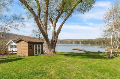 396 Lakeside Dr, North Bay - Birchaven image-0-4