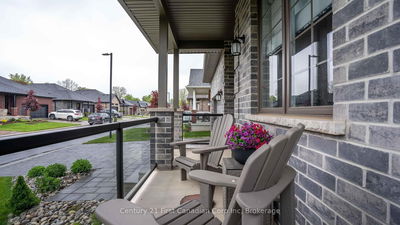 Unit 35 — 121 Robin Ridge Dr, Central Elgin - Belmont image-0-4
