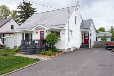 205 Lee Ave, North Bay - Ferris