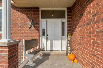 54 Mcintosh Cres, Quinte West - Murray Ward image-0-1