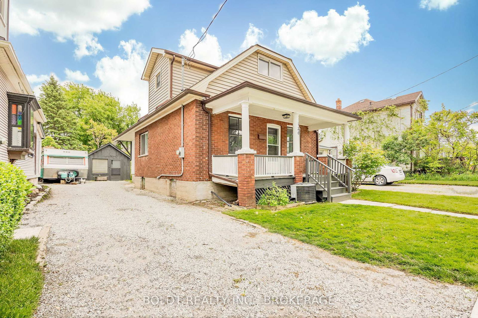 Listing photo 2