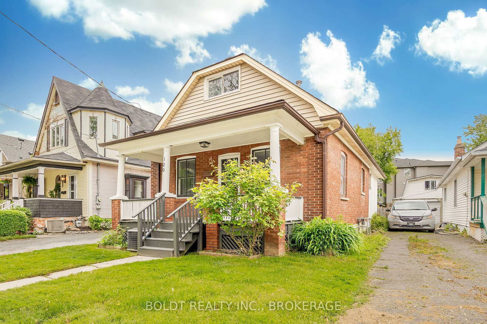 Listing photo 3