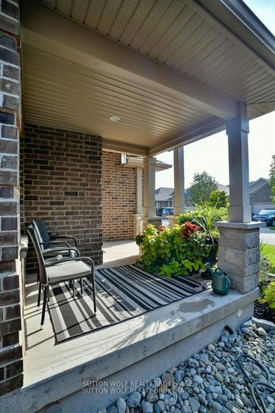 Unit 2 — 295 Mogg St, Strathroy-Caradoc - SE image-0-2