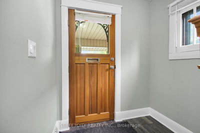 85 Springbank Dr, London South - South F image-0-1