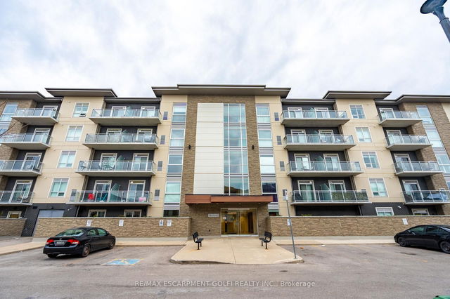 403 - 16 Markle Crescent