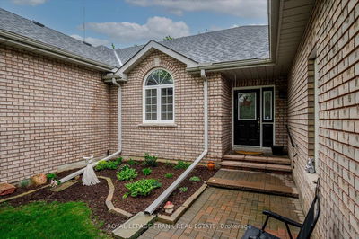 Unit 23 — 300 Franmor Dr, Peterborough East - 4 North image-0-3