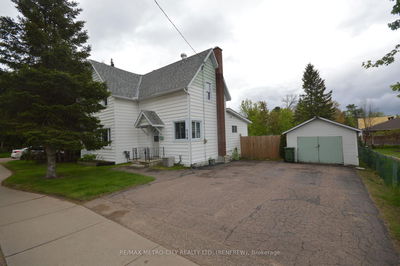 558 Mcgee St, Pembroke - Pembroke