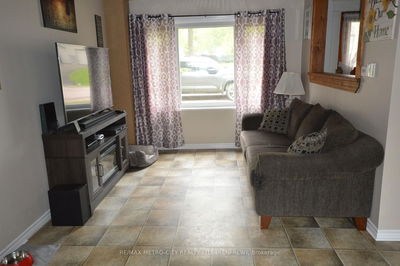 558 Mcgee St, Pembroke - Pembroke image-0-1
