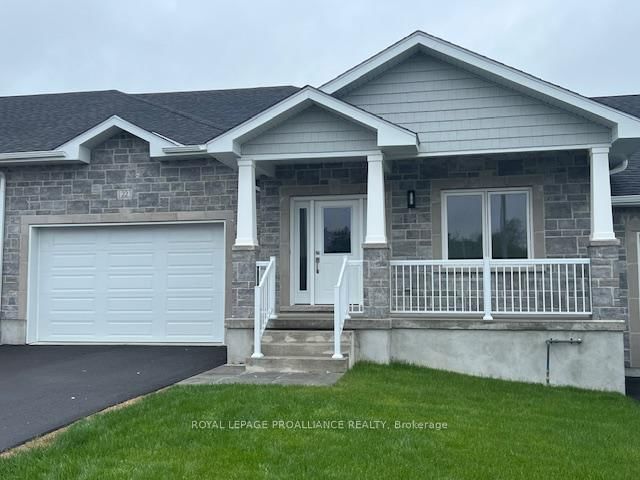 22 Douglas Marshall Cres, Brockville - Brockville image-0-0