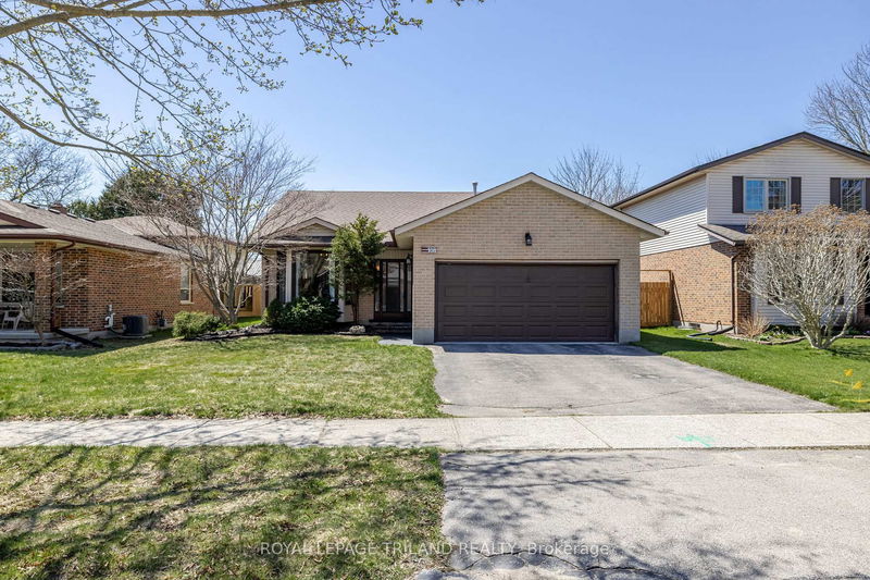 108 Midale Cres, London North - North C image-0-0
