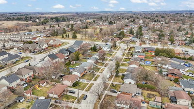 72 Ferndale Ave, Guelph - Victoria North image-0-2