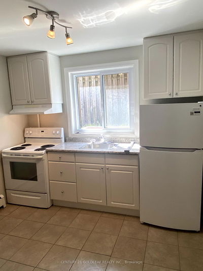 Unit 1 — 543 Kirkwood Ave, Ottawa - Westboro/Hampton Park image-0-2