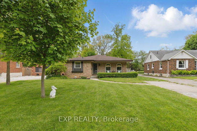 11 Glenwood Drive
