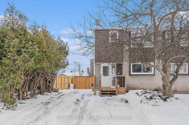 1432 Leigh Crescent