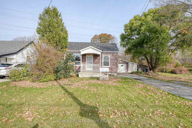 24 Norlan Avenue
