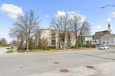 204 Michigan Ave, Point Edward - Point Edward