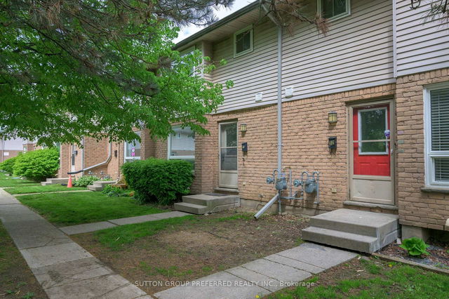 33 - 550 Second Street