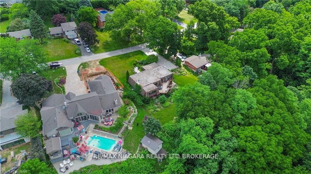 50 Melrose Drive