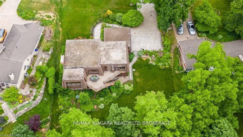 50 Melrose Dr, Niagara-on-the-Lake, L0S 1J0 | Image 2