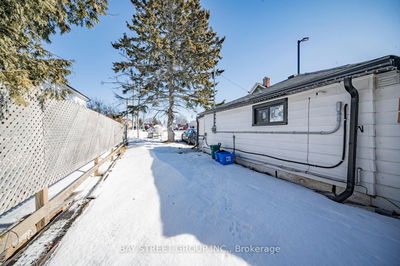 395 A William St, Cobourg - Cobourg image-0-4