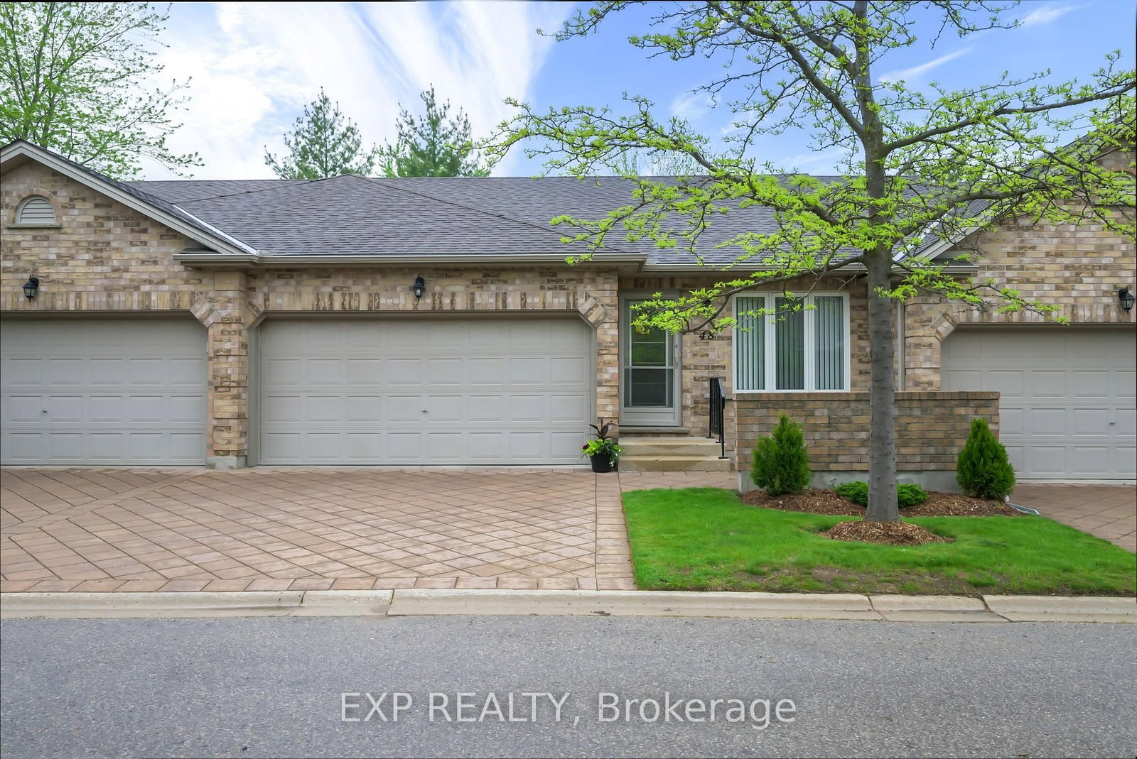 572 Thistlewood Drive, Unit 48 sold in London North