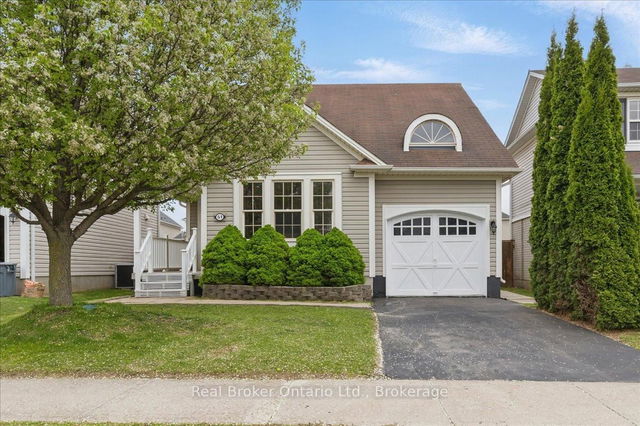51 Hollinrake Avenue