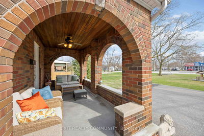892 London Rd, Sarnia - Sarnia image-0-3