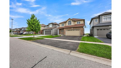 483 CHAMPLAIN Ave, Woodstock - South image-0-2