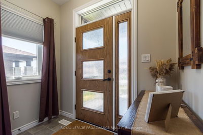 66 Ledgerock Crt, Quinte West - Sidney Ward image-0-3