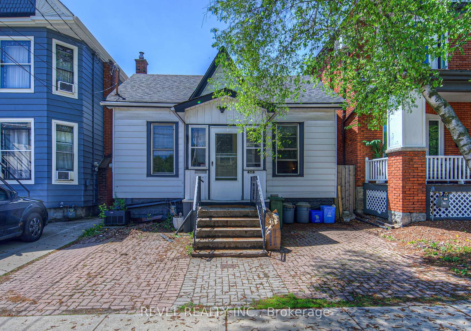 Detached House for sale at 345 Hunter Street, Hamilton, Kirkendall, L8P 1S6 - MLS: X12175010