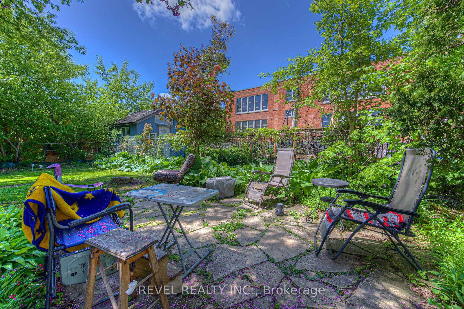 Listing Image 7