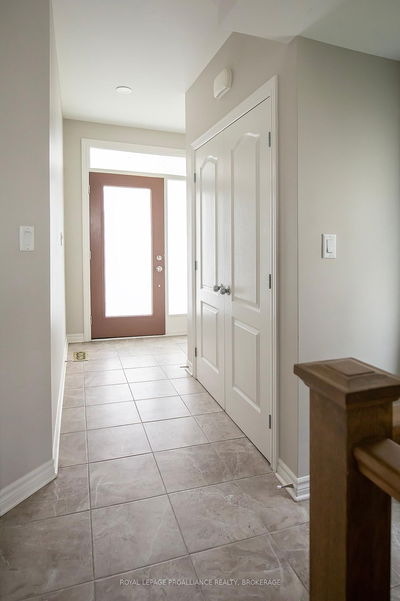 1099 Horizon Dr, Kingston - City Northwest image-0-1