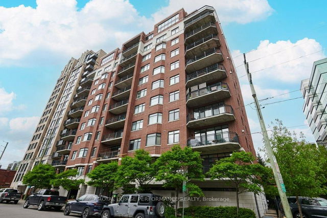 1006 - 375 Lisgar Street