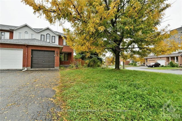 1579 MARLEY Crescent