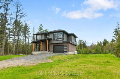 2068 RICHMOND Rd, Smiths Falls - Beckwith Twp image-0-1
