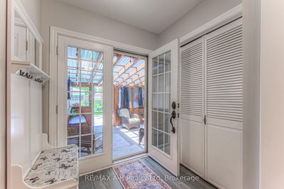 99 Elgin Cres, Stratford - Stratford image-0-3