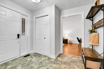 102 Delaney Dr, Carp - Huntley Ward (South West) image-0-4