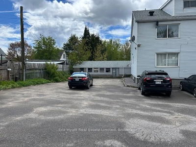 1065 Fisher St, North Bay - Central image-0-1