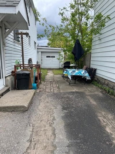 1065 Fisher St, North Bay - Central image-0-3