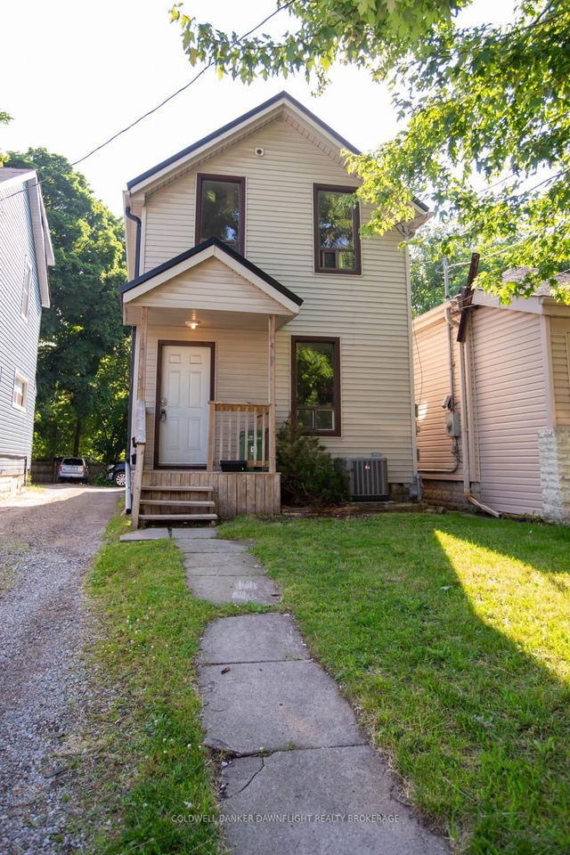 458 Adelaide Street