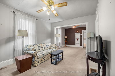 264 Patrick St, Kingston - East of Sir John A. Blvd image-0-4