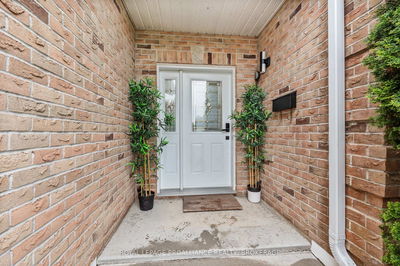 920 Ringstead St, Kingston - City SouthWest image-0-2