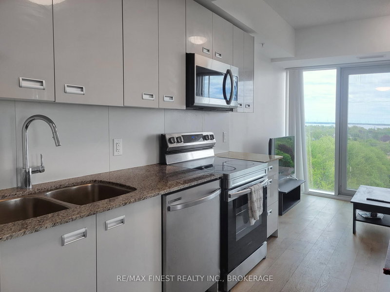 1031 - 652 Princess St, Kingston, K7L 1E5 | Image 3