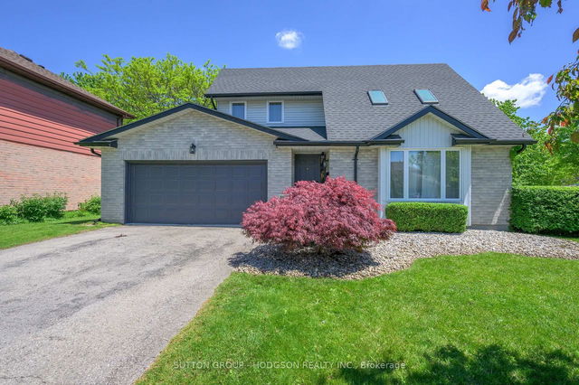 35 Parkside Crescent