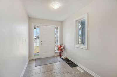 74 Raspberry Tr, Thorold - Confederation Heights image-0-2