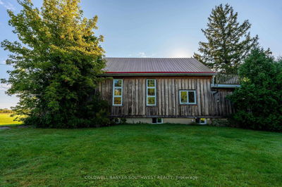 1405 Main St, St. Clair - St. Clair image-0-3