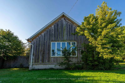 1405 Main St, St. Clair - St. Clair image-0-4