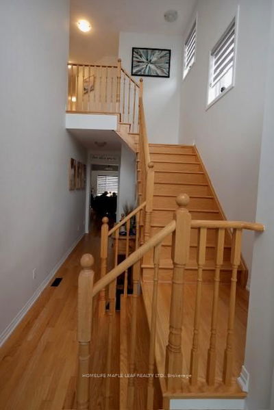 156 Silverwood Cres, Woodstock - North image-0-2