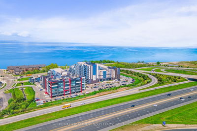 Unit 904 — 16 Concord Pl, Grimsby - Grimsby Beach image-0-2