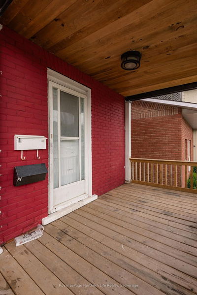 613 Worthington St, North Bay - Central image-0-3